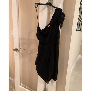 Brand New Alice + Olivia One Shoulder Medium Dress